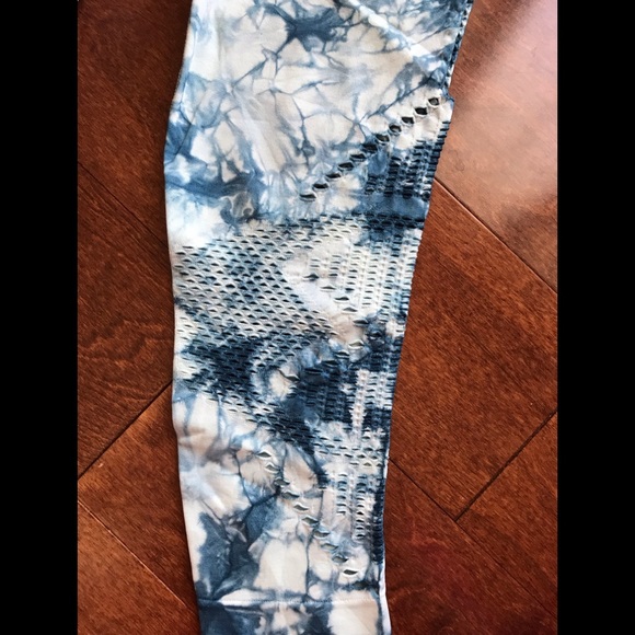 NEW - PINK Cool and Comfy mesh tight - Picture 2 of 7